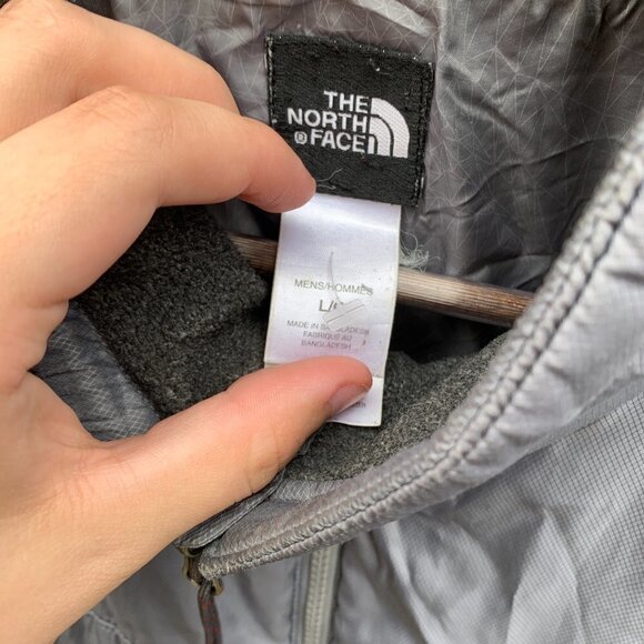 The North Face Jacket Large Silver/Gray - Picture 5 of 7